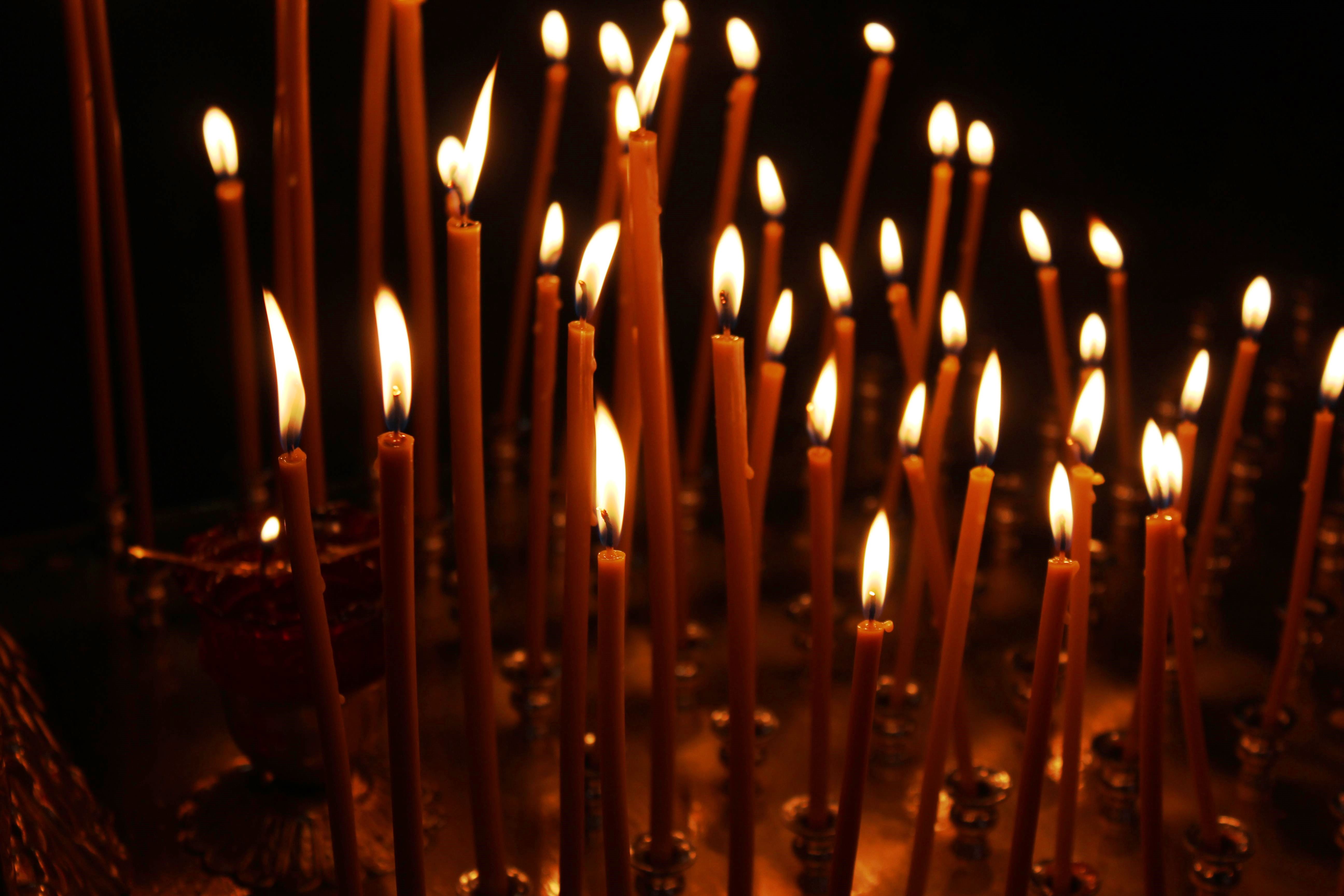 Эффективный ритуал. 40 Свечей. Большая свеча в храме на Рождество. Свечка сорок. Свеча в Сороках.